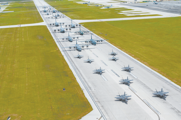 长宏策略 美军西太双重演习规模升级，中国专家：对此需高度警惕