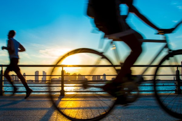 广州米牛 行业龙头亏损加剧: 公共自行车的教训